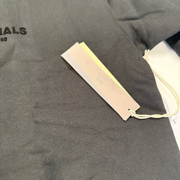 Fear Of God Essentials Crewneck Sweatshirt Stretch Limo Black Size L NEW W/TAGS - Picture 4 of 11